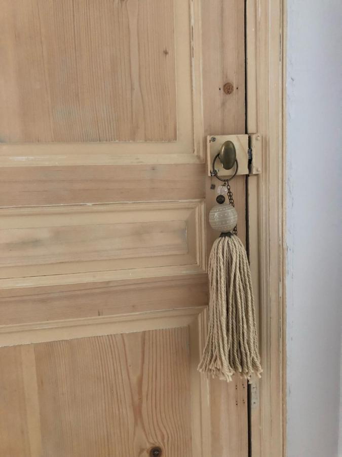 Le Gite De Tassigny Meursault Exteriör bild
