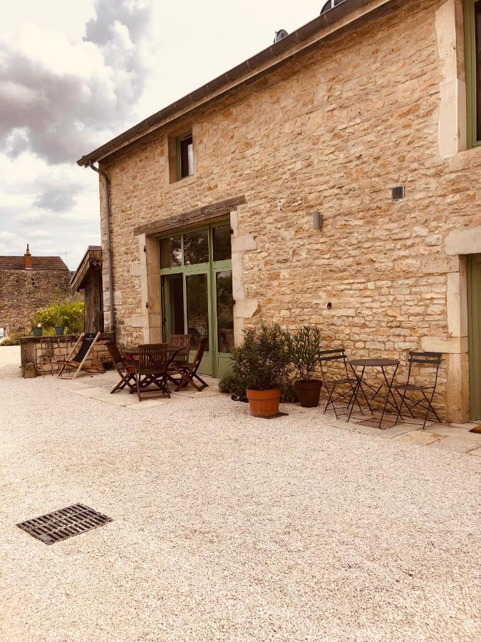 Le Gite De Tassigny Meursault Exteriör bild